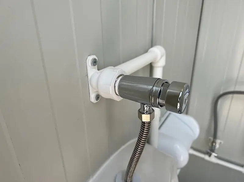 Sanitary container, 6 x (toilet + sink) 240×600