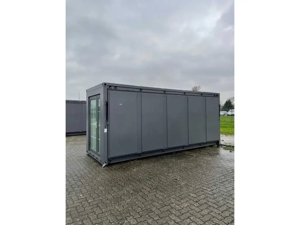 Tiny house