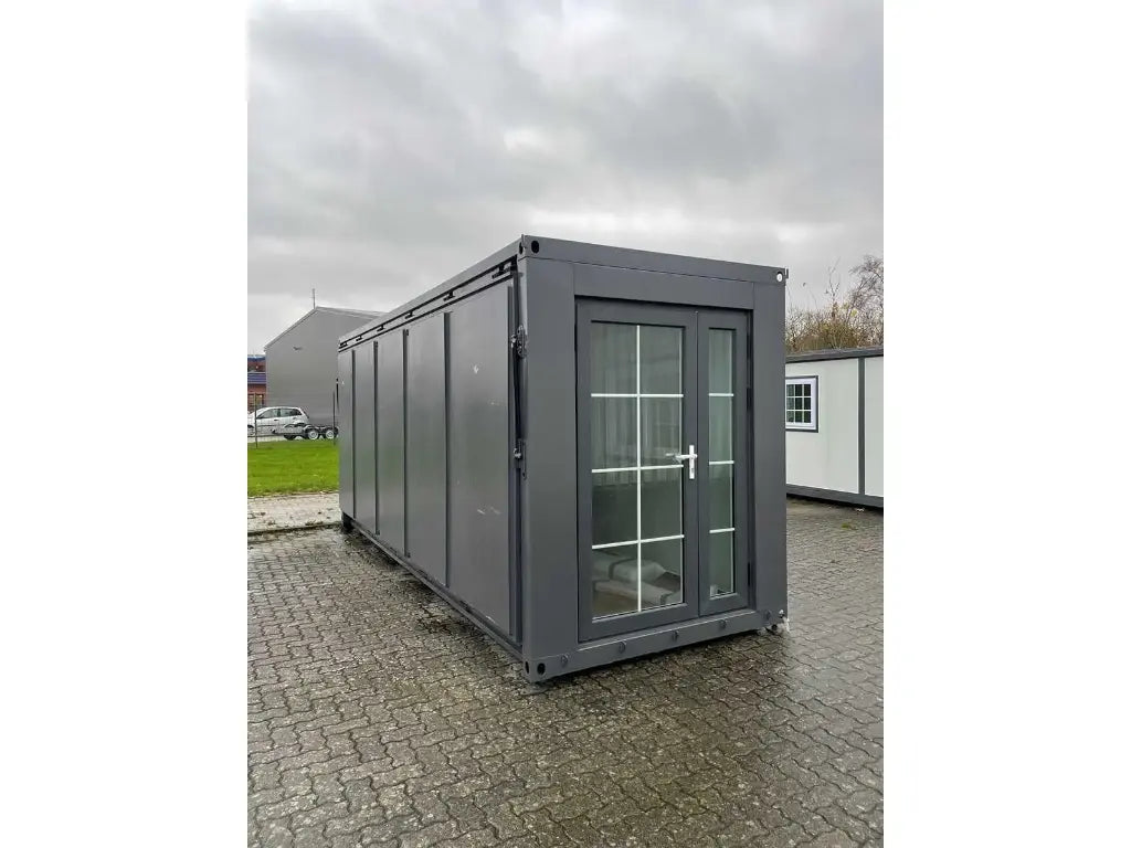 Tiny house