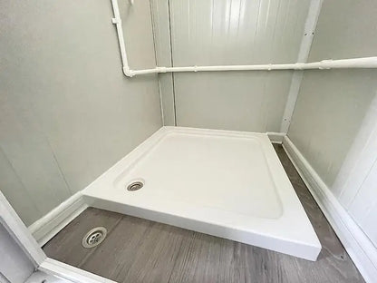 Sanitary container, 6 units (shower + sink) | Shower container 240 x 600, new