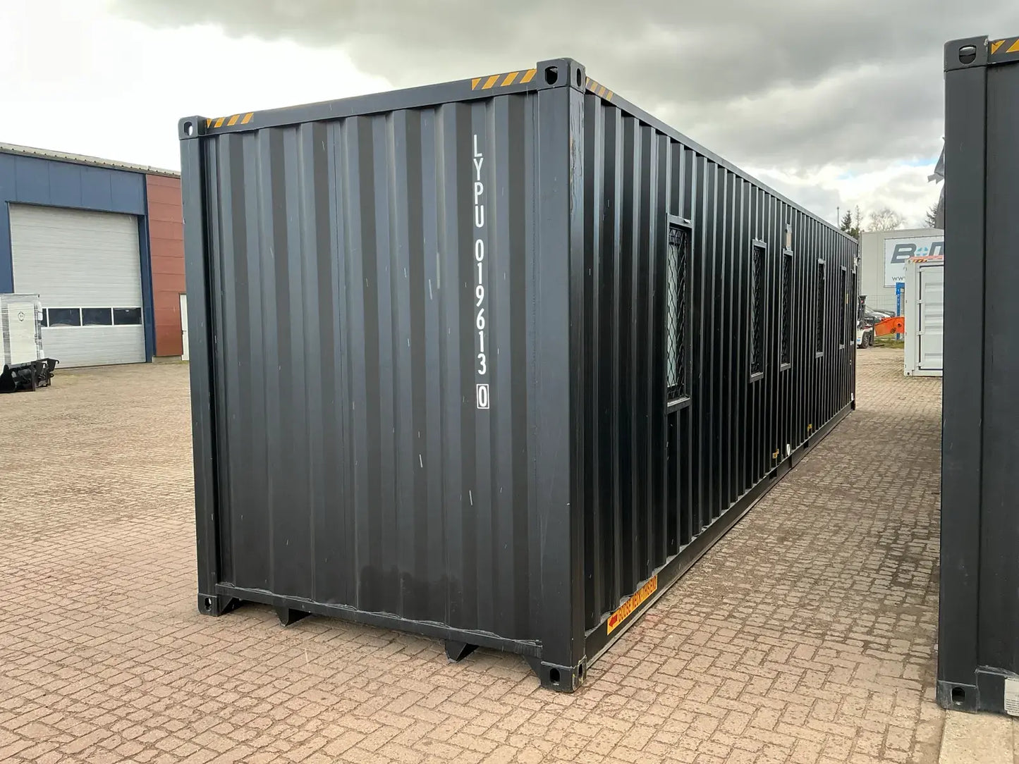 Double container house (12 meters / 40 feet HQ)