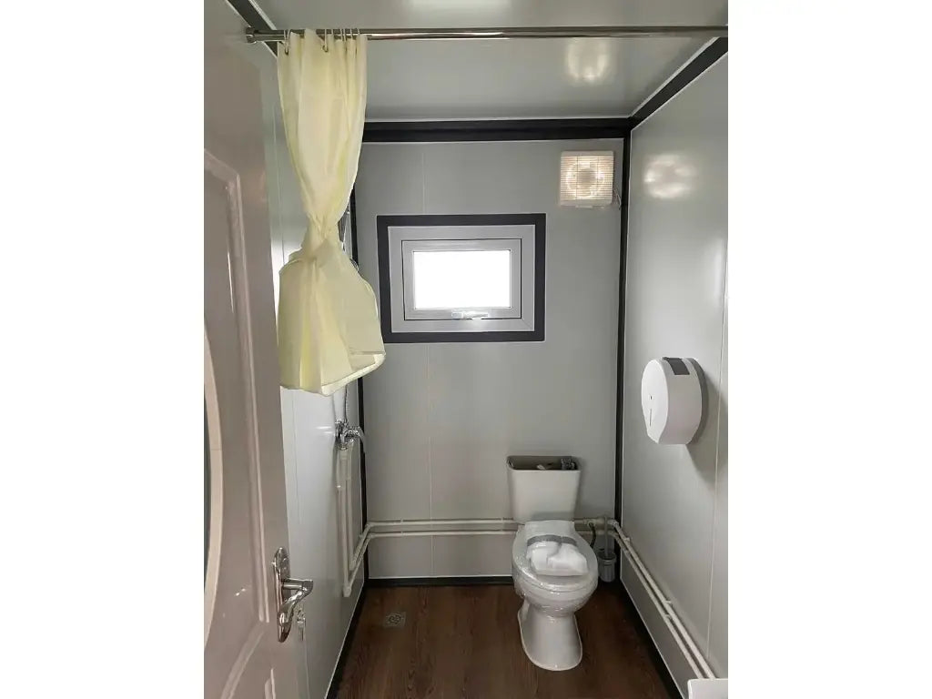 Tiny house