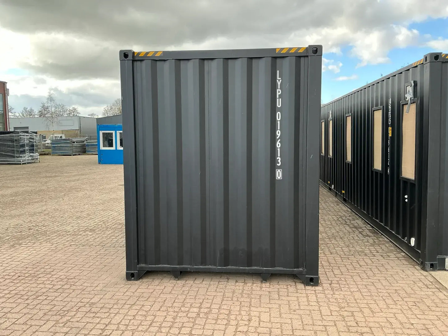 Double container house (12 meters / 40 feet HQ)