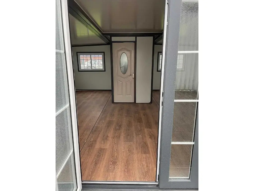 Tiny house