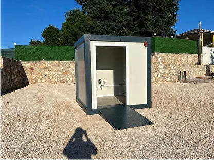 Toilet container for disabled people, 220 x 220 cm