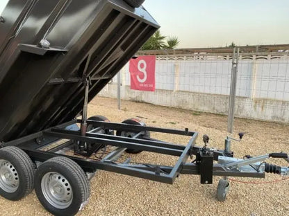 Hydraulic tipping trailer