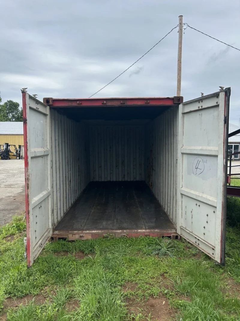 20′ Shipping Container CCR18113
