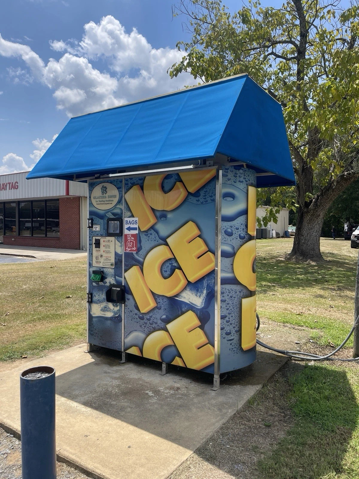 Ice Depot – Commercial Ice Vending Machine (High Capacity) quantity
